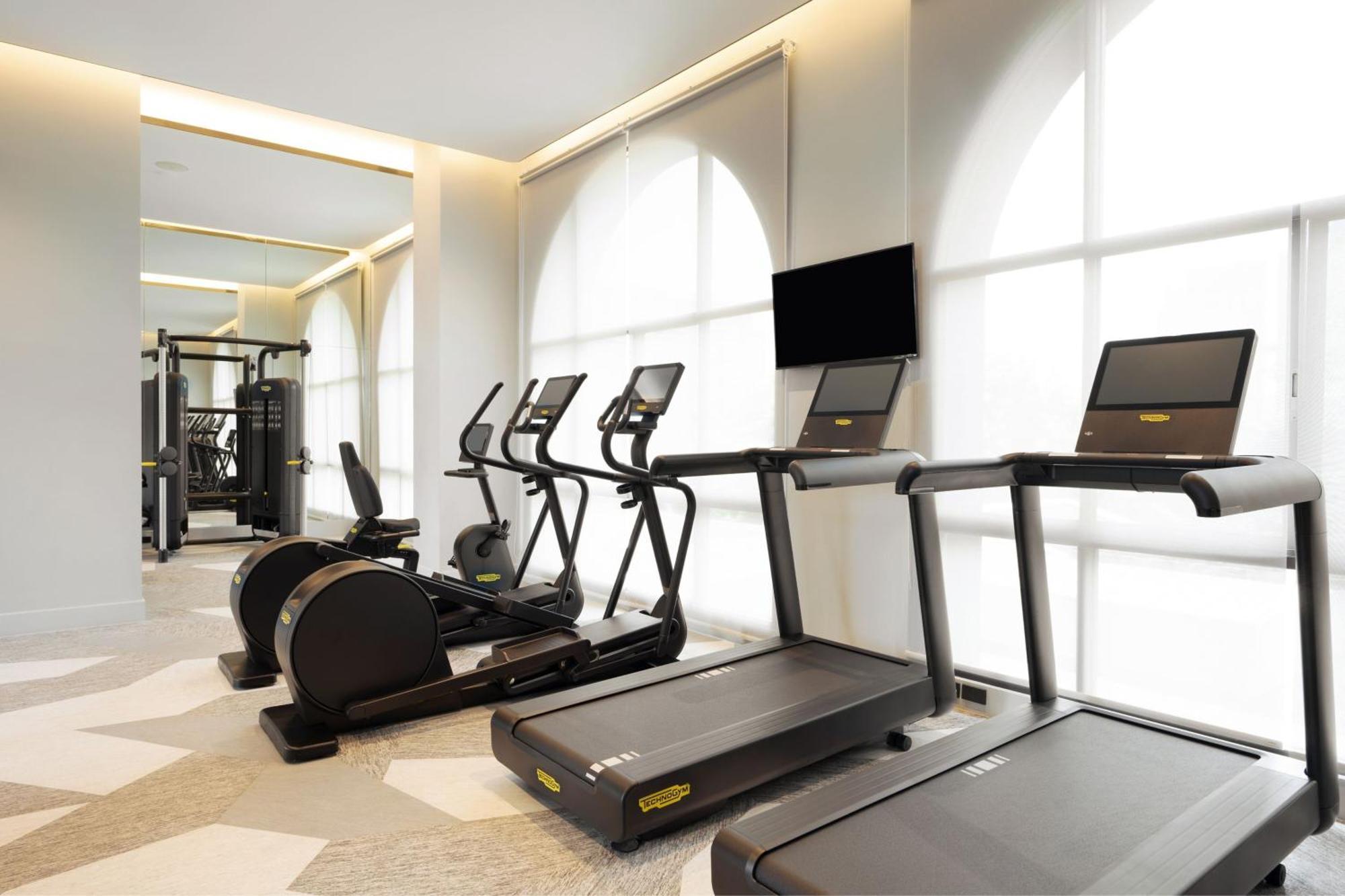 Marriott Executive Apartments Bangkok, Sukhumvit 101 Exterior photo