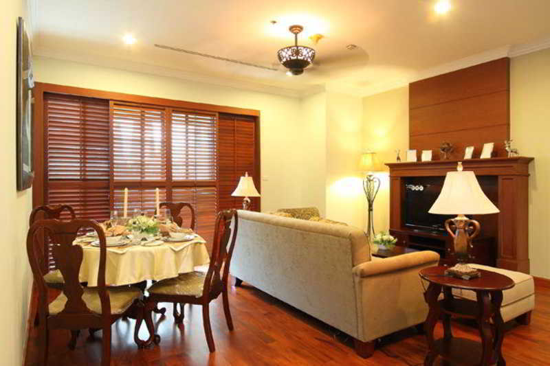 Marriott Executive Apartments Bangkok, Sukhumvit 101 Exterior photo
